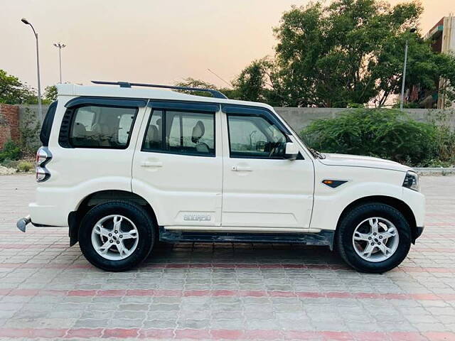 Used Mahindra Scorpio [2014-2017] S8 in Delhi