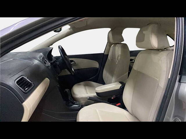 Used Skoda Rapid Style 1.6 MPI AT in Mumbai