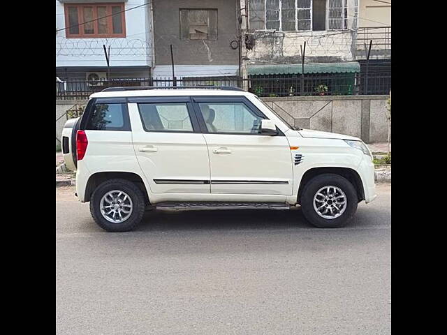 Used Mahindra TUV300 [2015-2019] T8 in Delhi