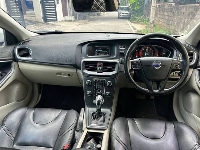 Used Volvo V40 [2016-2019] D3 Kinetic in Hyderabad