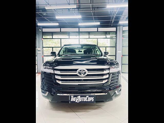 Used 2017 Toyota Land Cruiser in Pune