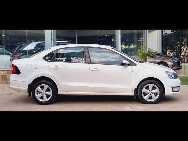 Used Skoda Rapid Ambition 1.6 MPI in Bangalore