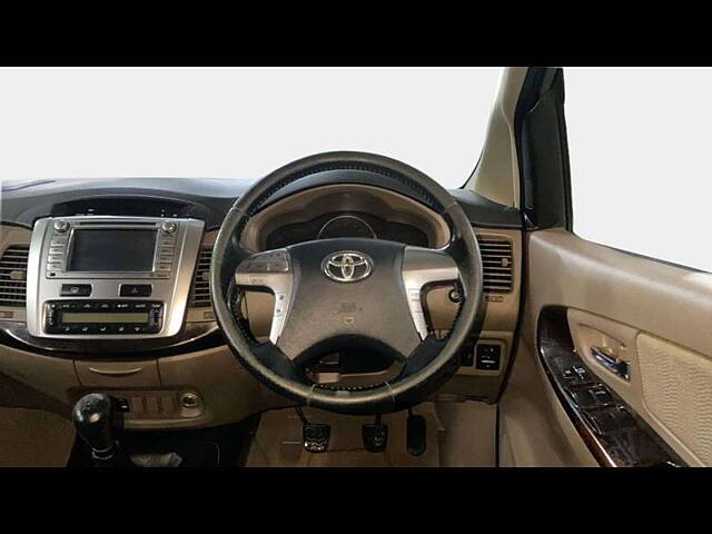 Used Toyota Innova [2013-2014] 2.5 VX 8 STR BS-III in Chandigarh