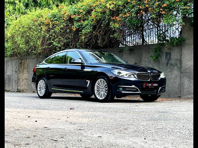 Used BMW 3 Series GT [2016-2021] 330i M Sport [2017-2019] in Delhi