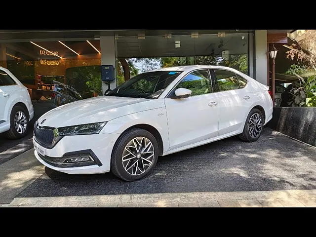 Used 2021 Skoda Octavia in Mumbai