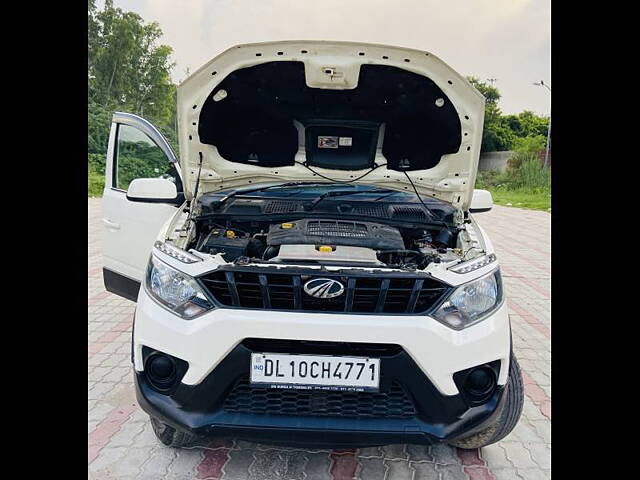 Used Mahindra NuvoSport N6 AMT in Delhi