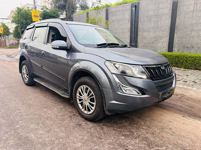 Used 2017 Mahindra XUV500 in Jaipur