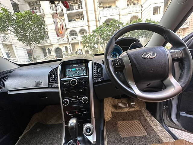 Used Mahindra XUV500 W11 AT in Delhi