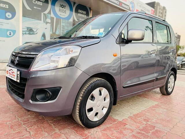 Used Maruti Suzuki Wagon R 1.0 [2014-2019] VXI AMT in Ahmedabad