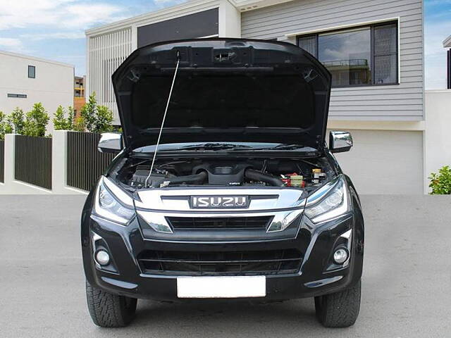 Used Isuzu D-Max V-Cross [2016-2018] 4x4 in Delhi