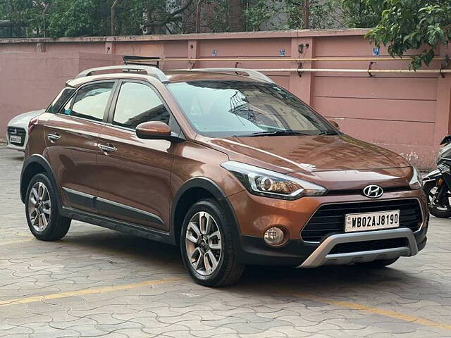 Used 2016 Hyundai i20 Active in Kolkata