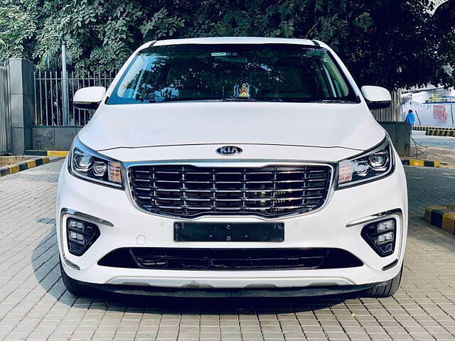 Used 2020 Kia Carnival in Patna