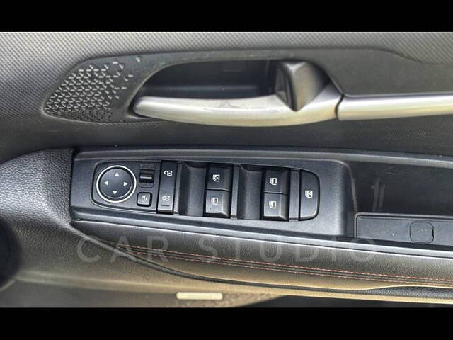 Used Kia Sonet [2022-2023] GTX Plus 1.0 DCT Dual Tone in Kolkata