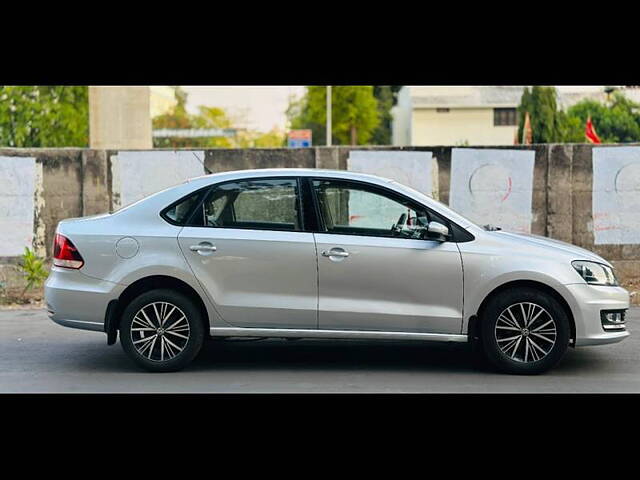 Used Volkswagen Vento [2015-2019] Highline Plus 1.2 (P) AT 16 Alloy in Ahmedabad