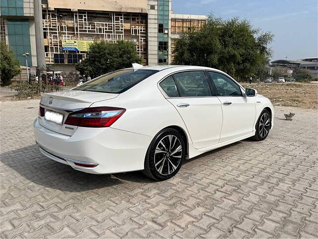 Used Honda Accord Hybrid in Delhi