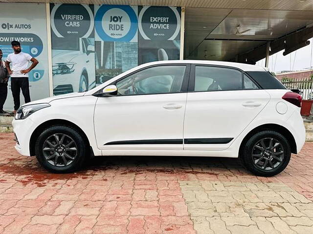 Used Hyundai Elite i20 [2018-2019] Sportz 1.2 in Ahmedabad