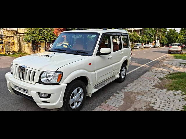 Used Mahindra Scorpio [2009-2014] SLE BS-IV in Lucknow