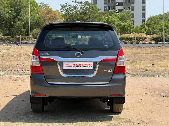 Used Toyota Innova [2013-2014] 2.5 VX 8 STR BS-III in Ahmedabad