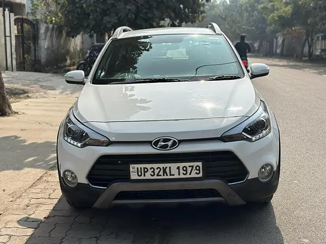 Second Hand Hyundai i20 Active 1.4 SX in Lucknow