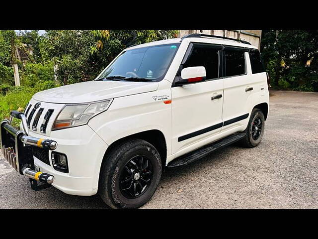 Used Mahindra TUV300 [2015-2019] T8 in Kolkata