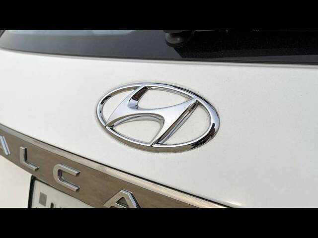 Used Hyundai Alcazar [2021-2023] Signature (O) 6 STR 2.0 Petrol AT in Delhi