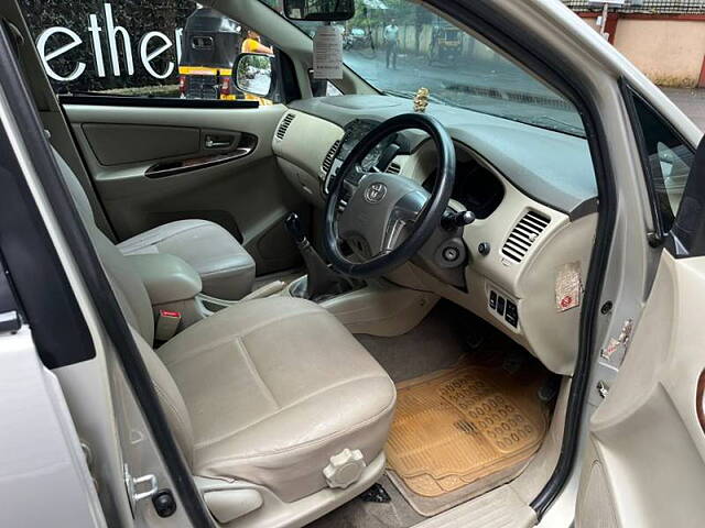 Used Toyota Innova [2013-2014] 2.5 VX 8 STR BS-IV in Mumbai