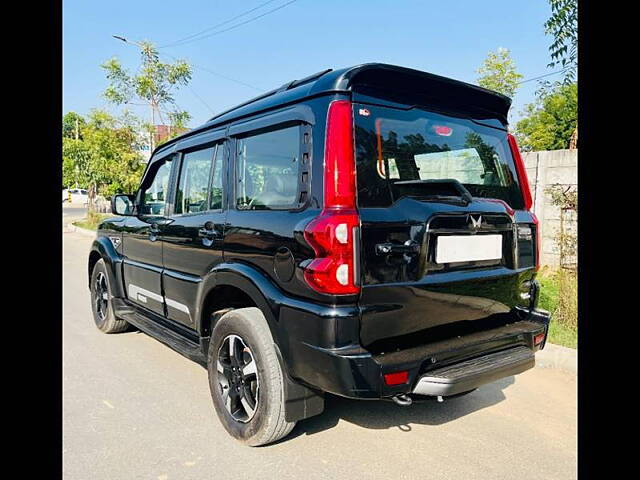 Used Mahindra Scorpio S MT 7STR in Ahmedabad