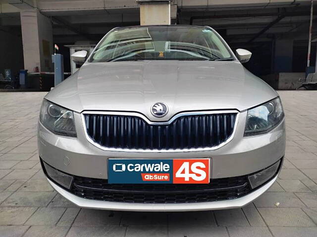 Used 2017 Skoda Octavia in Mumbai