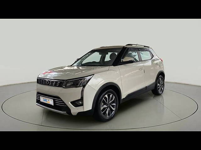 Used Mahindra XUV300 [2019-2024] W8 (O) 1.5 Diesel [2020] in Ahmedabad