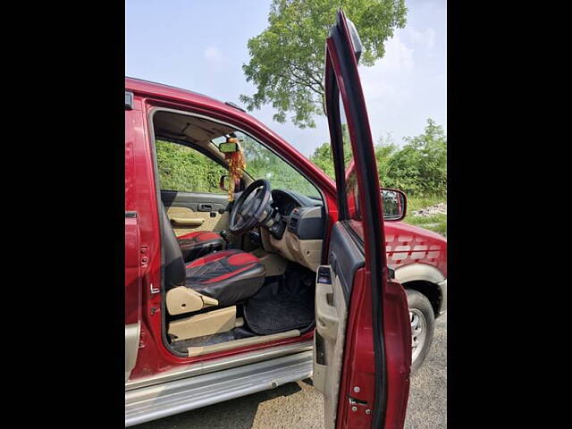 Used Chevrolet Tavera Neo 3 LT- 7(C) STR BS-III in Kolkata