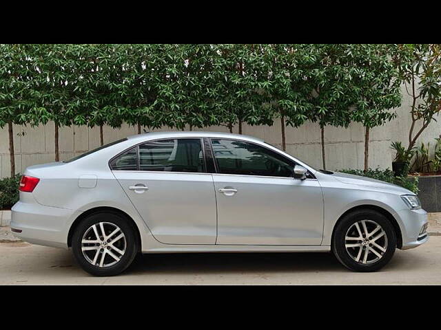 Used Volkswagen Jetta Highline TDI AT in Hyderabad