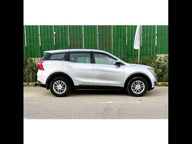 Used Mahindra XUV700 AX 3 Petrol MT 5 STR [2021] in Delhi