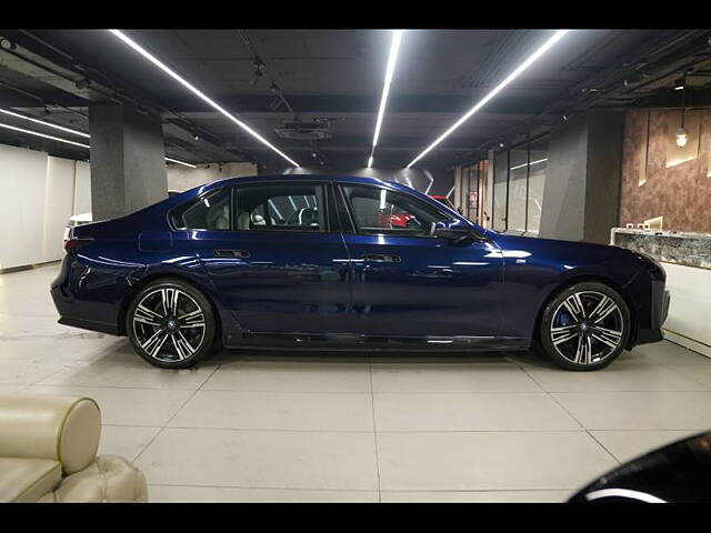 Used BMW i7 xDrive60 in Kanpur