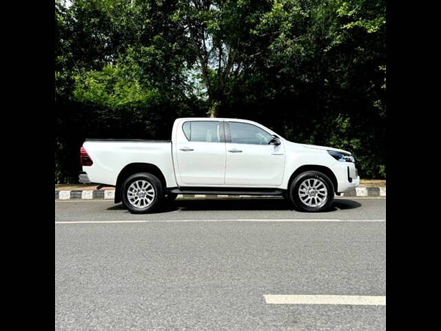 Used Toyota Hilux High 4X4 MT in Delhi