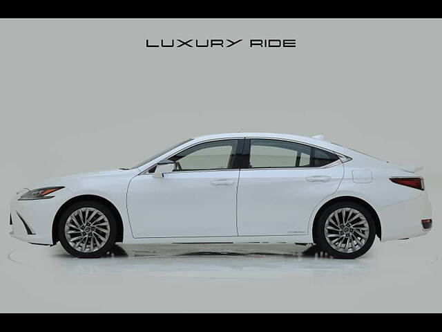 Used Lexus ES 300h [2018-2020] in Ludhiana