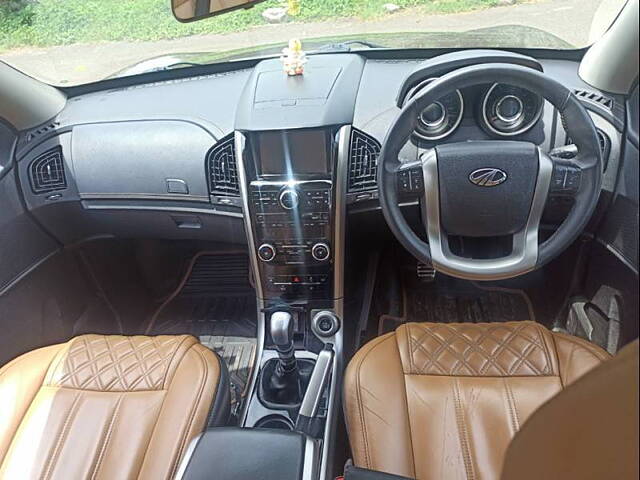 Used Mahindra XUV500 W11 in Pune