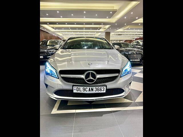 Used Mercedes-Benz CLA 200 Petrol Sport in Delhi