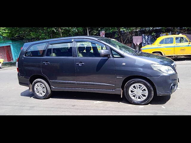 Used Toyota Innova [2015-2016] 2.5 G BS IV 8 STR in Kolkata