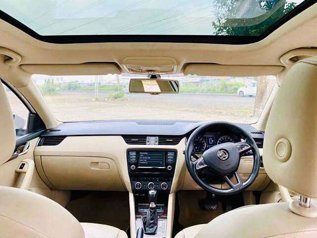 Used Skoda Octavia [2017-2021] 2.0 TDI CR Style Plus AT [2017] in Surat