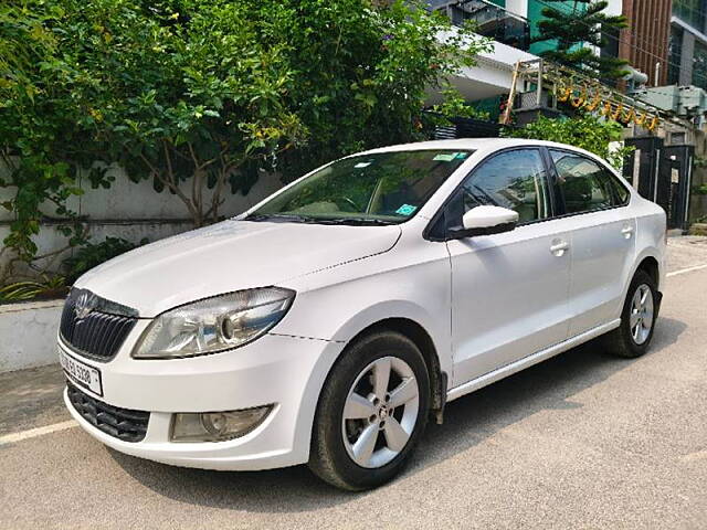 Used Skoda Rapid [2015-2016] 1.5 TDI CR Style Plus AT in Hyderabad