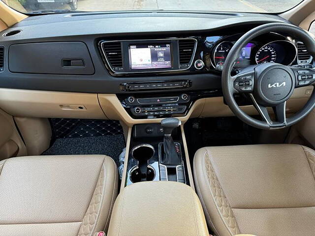 Used Kia Carnival [2020-2023] Limousine Plus 7 STR in Hyderabad