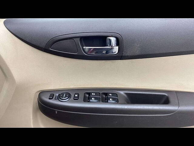 Used Hyundai i20 [2010-2012] Sportz 1.2 BS-IV in Bangalore