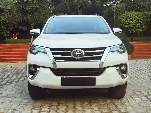 Used Toyota Fortuner [2016-2021] 2.8 4x2 AT [2016-2020] in Delhi