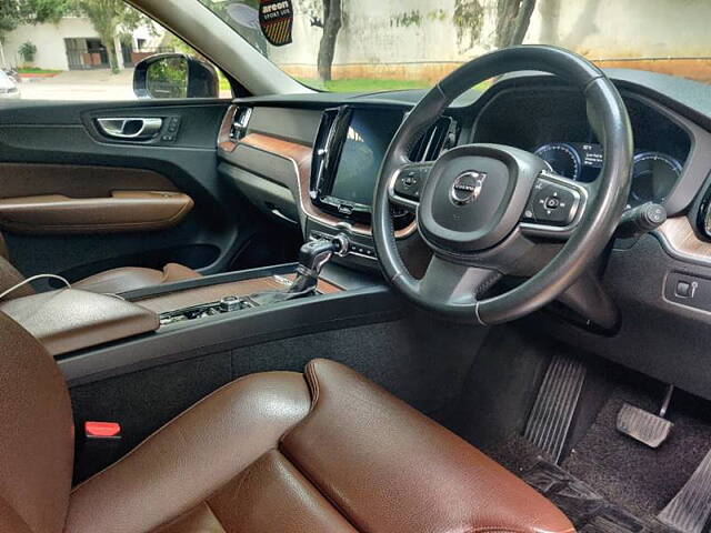 Used Volvo XC60 [2017-2021] Momentum [2019-2020] in Hyderabad