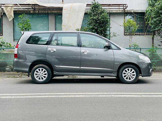 Used Toyota Innova [2015-2016] 2.5 VX BS IV 8 STR in Surat