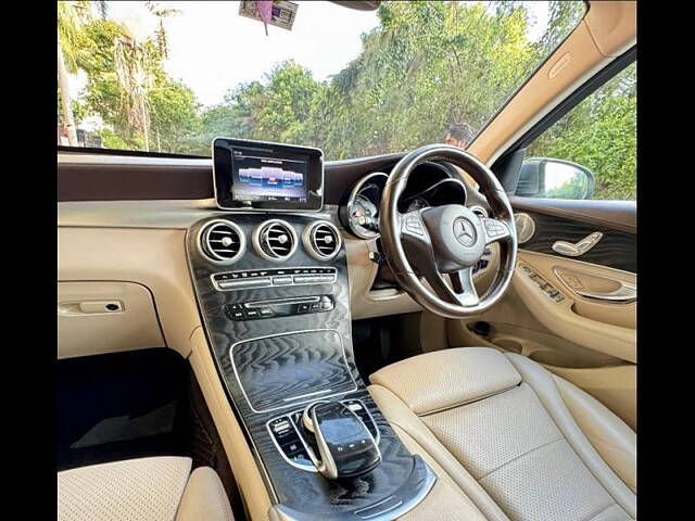 Used Mercedes-Benz GLC [2019-2023] 220d 4MATIC Progressive [2019-2021] in Mumbai