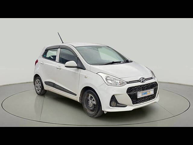 Used 2017 Hyundai Grand i10 in Delhi