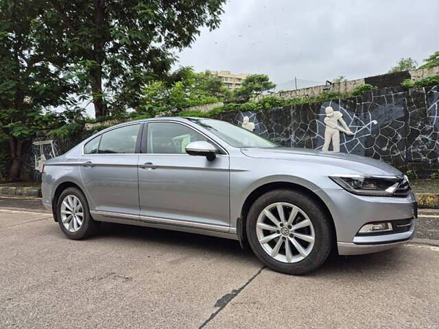 Used Volkswagen Passat Highline in Mumbai