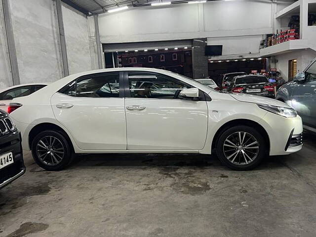 Used Toyota Corolla Altis [2014-2017] VL AT Petrol in Kolkata