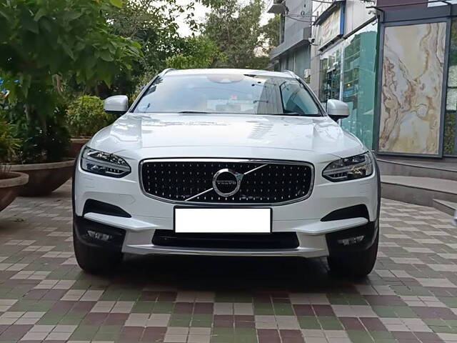 Used 2017 Volvo V90 Cross Country in Mumbai